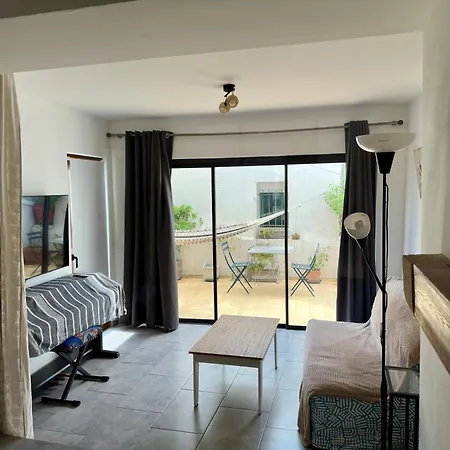 Maison De Village Avec Terrasse Et Vue Panoramique - Le Carbet * Gignac (Herault)
