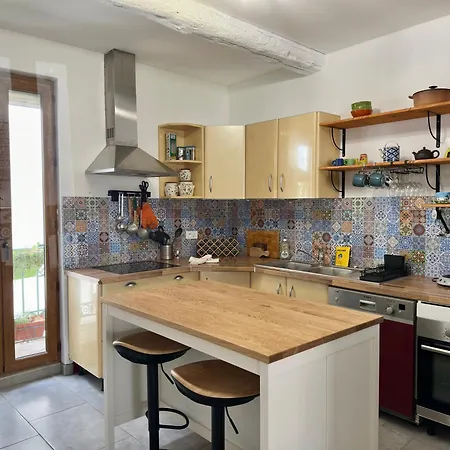 Maison De Village Avec Terrasse Et Vue Panoramique - Le Carbet Gignac (Herault)
