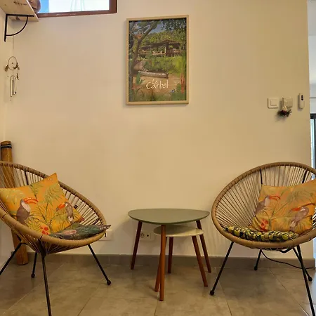 Appartamento Maison De Village Avec Terrasse Et Vue Panoramique - Le Carbet Gignac (Herault)