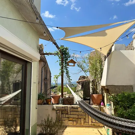 Maison De Village Avec Terrasse Et Vue Panoramique - Le Carbet * Gignac (Herault)
